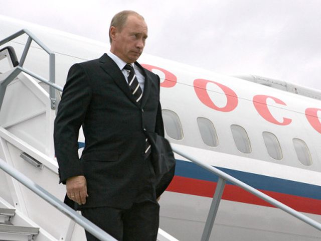 Путин прилетел самолет