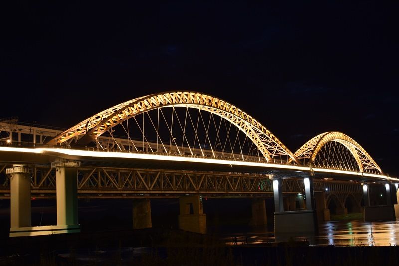 Борский мост ночью