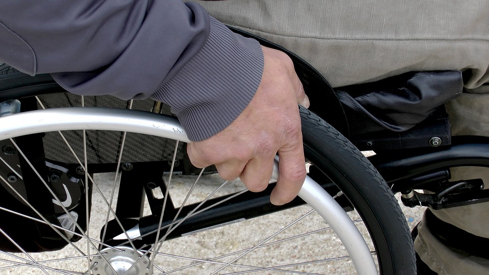 Инвалид-колясочник в Приокском районе остался без пандуса после ремонта в подъезде