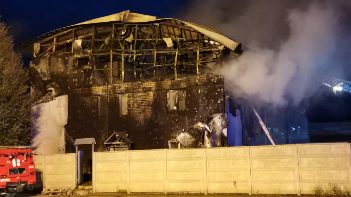 Крупный пожар на улице Чаадаева произошел в Нижнем Новгороде