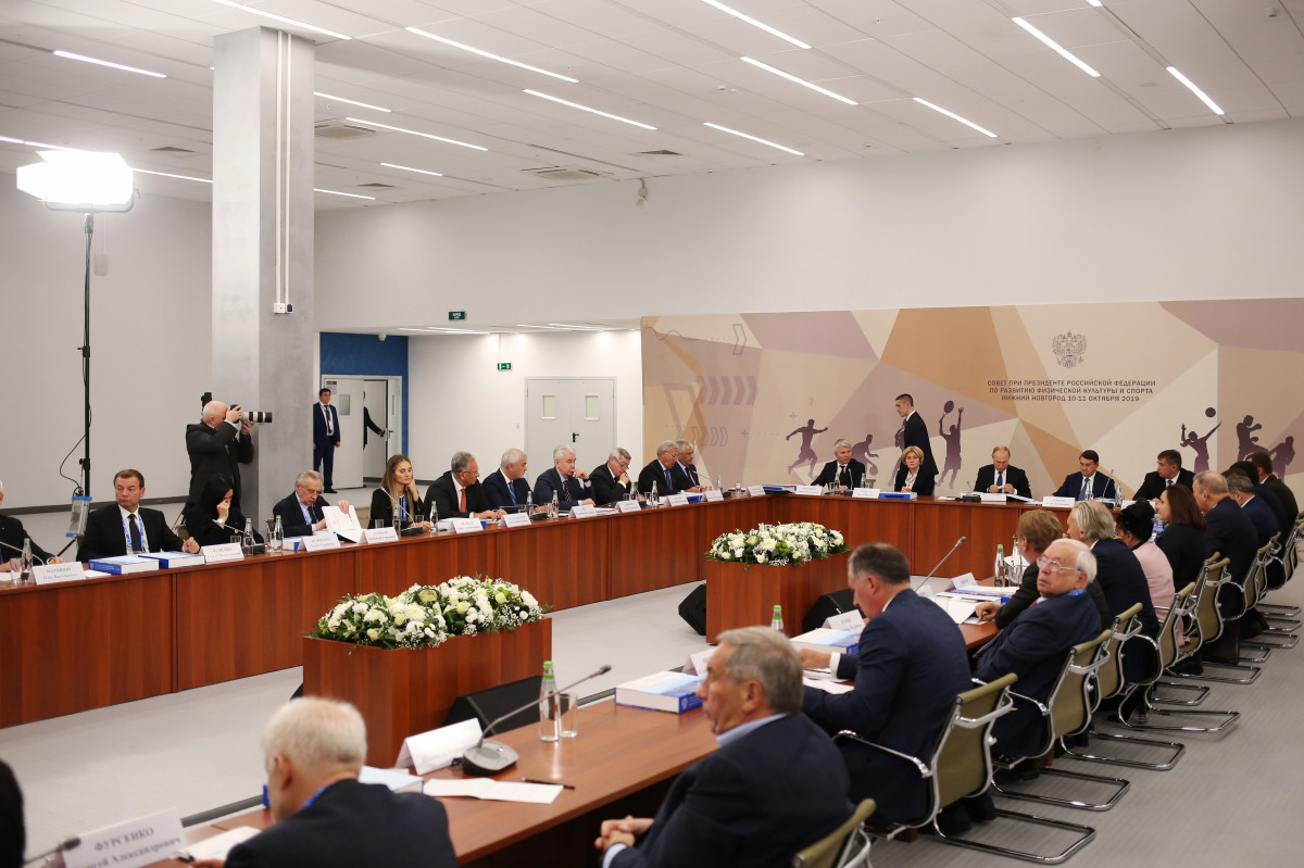 Владимир Путин провел заседание Совета при Президенте по развитию физической культуры и спорта