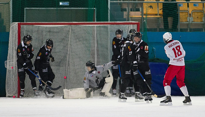 Нижегородский «Старт» обыграл «Кузбасс» в матче чемпионата России по хоккею с мячом