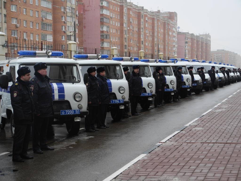 Нижегородские участковые получили 24 новых автомобиля