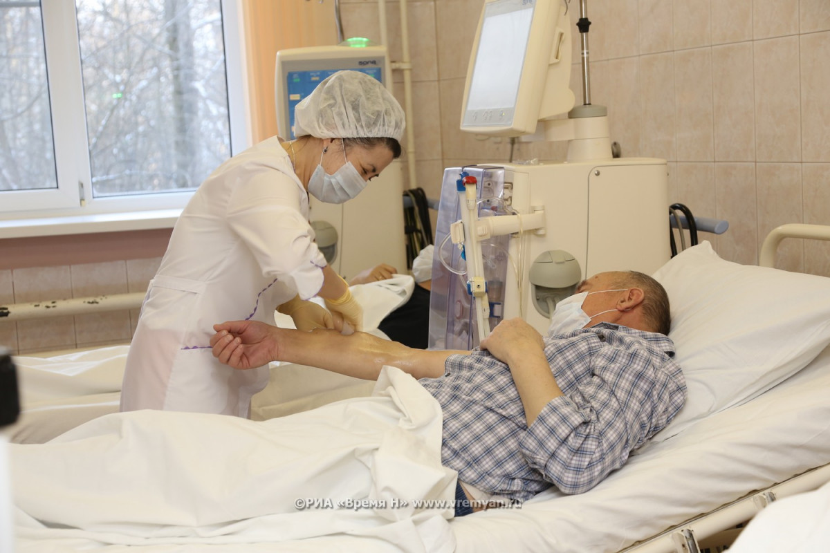 Врачи борются за жизни заразившихся коронавирусом нижегородцев