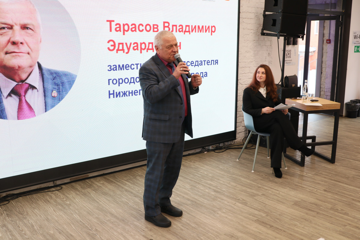 Владимир Тарасов принял участие в первом заседании Молодежной палаты при городской Думе Нижнего Новгорода