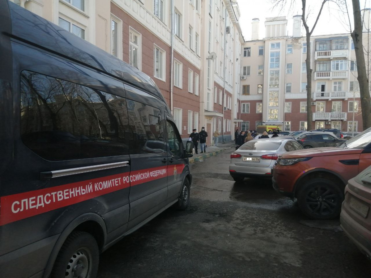 Уголовное дело возбудили после хлопка в жилом доме на Пискунова