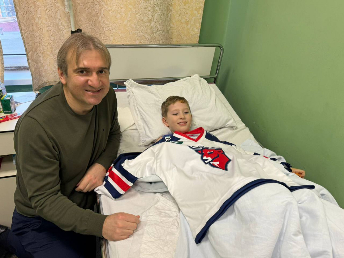 «Торпедо» поддержало юного хоккеиста, пострадавшего от террористов в Подмосковье