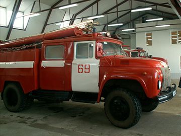 пожарное депо пожарная машина