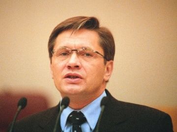 Алексей Лихачев