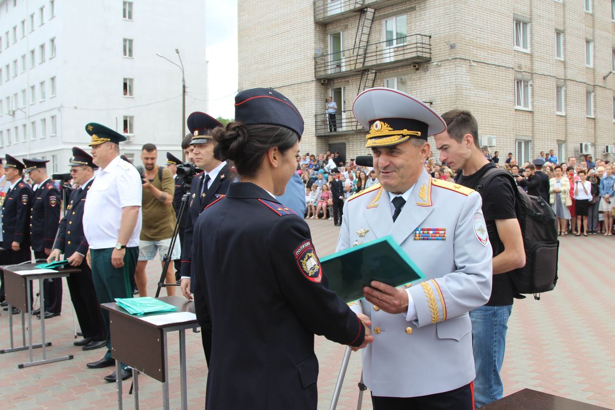 Выпускники Нижегородской академии МВД получили дипломы об окончании |  Информационное агентство «Время Н»