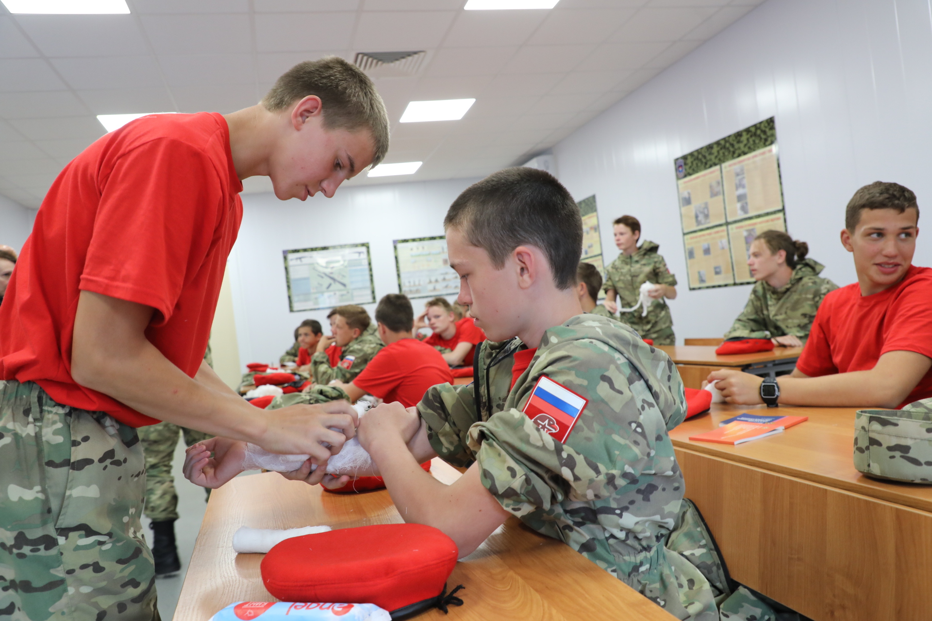 Военно патриотическое воспитание. Центр патриотического воспитания. Центр военно-патриотического воспитания. Цент патриотического воспитания. Патриот центр патриотического воспитания.