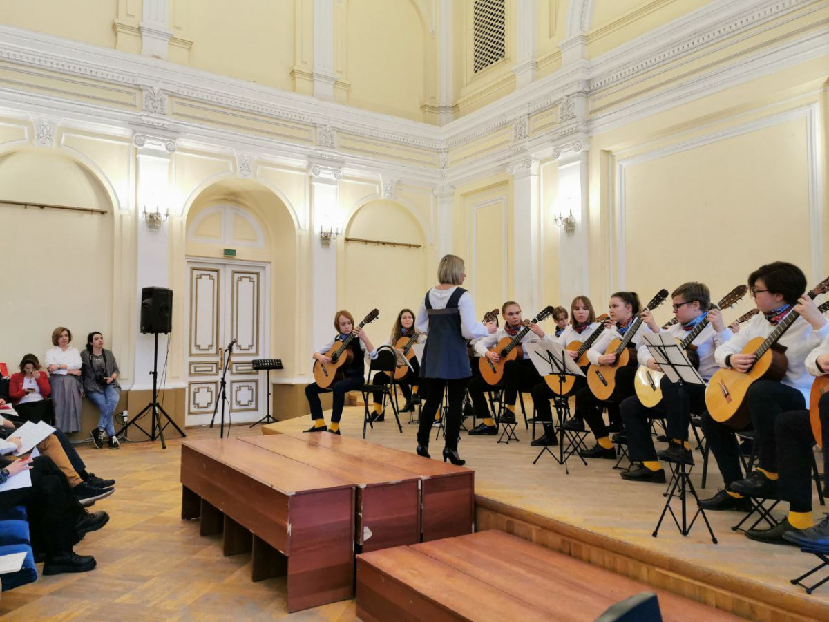 Конкурсы нижний новгород. Международный конкурс гитаристов. Классический гитаристы Нижний Новгород. Нижний Новгород музыкальные конкурсы гитара. Конкурс исполнителей.