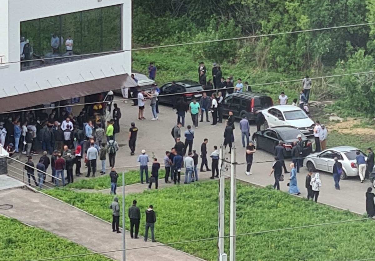 Полицейские прокомментировали наплыв мигрантов в нижегородском ЖК «Цветы»