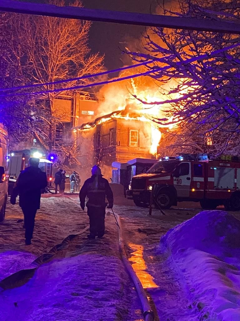 Дом 2 17.12 2023 вечерний. Большая Покровская 46 Нижний Новгород. Пожар в Нижнем Новгороде. Пожар в Нижнем Новгороде вчера. Огни Нижнего Новгорода.