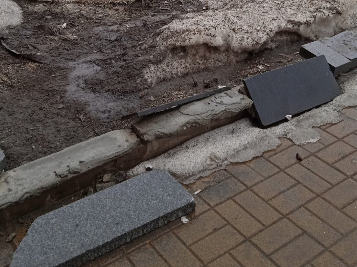 Объекты на площади Лядова будут ремонтировать после зимы