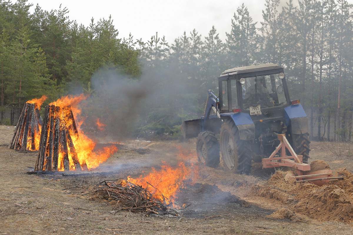Борьбой с лесными пожарами завершились Всероссийские учения, проходящие в Нижнем Новгороде