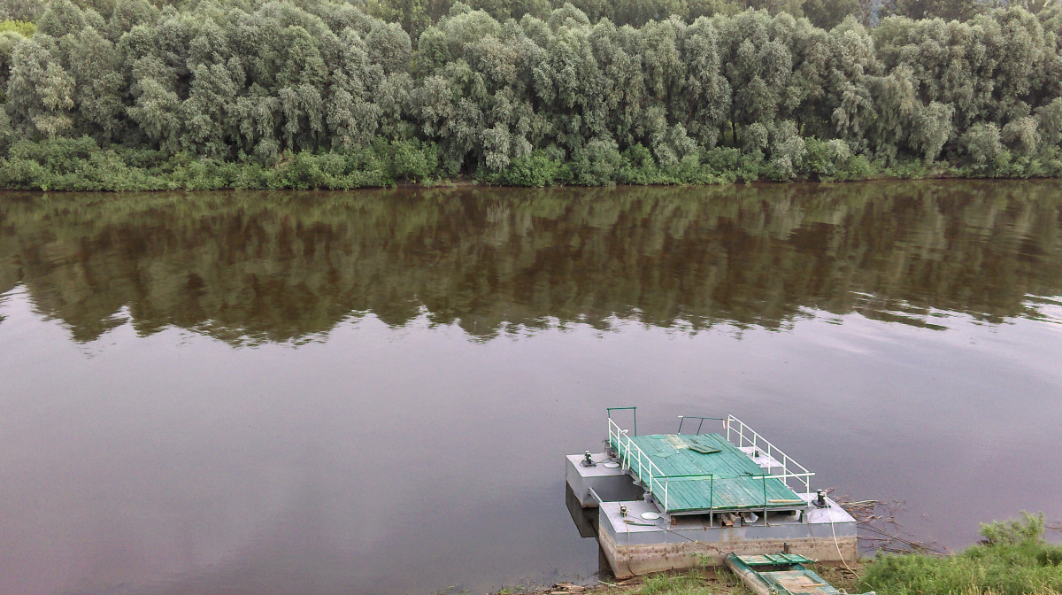 Тело 50-летнего мужчины извлекли из водоёма в Дзержинске