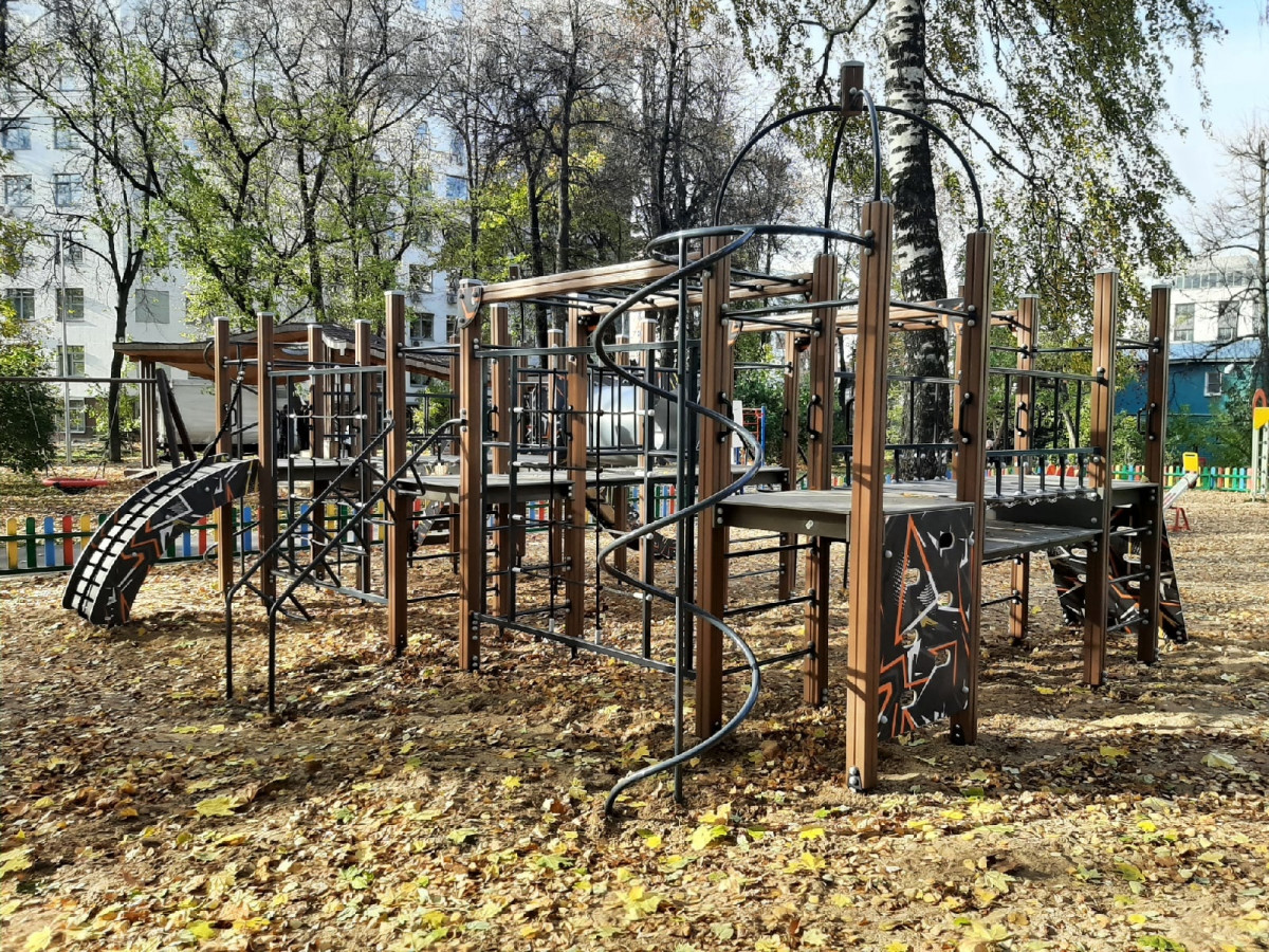 Новый детский игровой комплекс появился в нижегородском парке им. Я.М. Свердлова