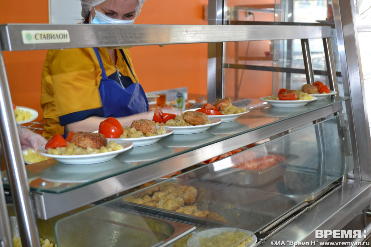 50 тысяч младшеклассников получают бесплатное питание в нижегородских школах