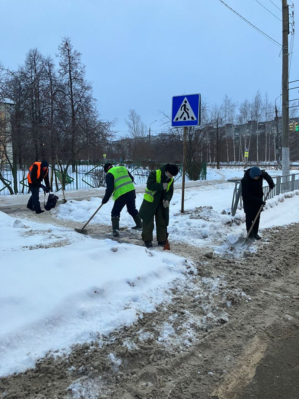 Фото и видео: улицы Нижнего Новгорода чистят от снега | Информационное  агентство «Время Н»