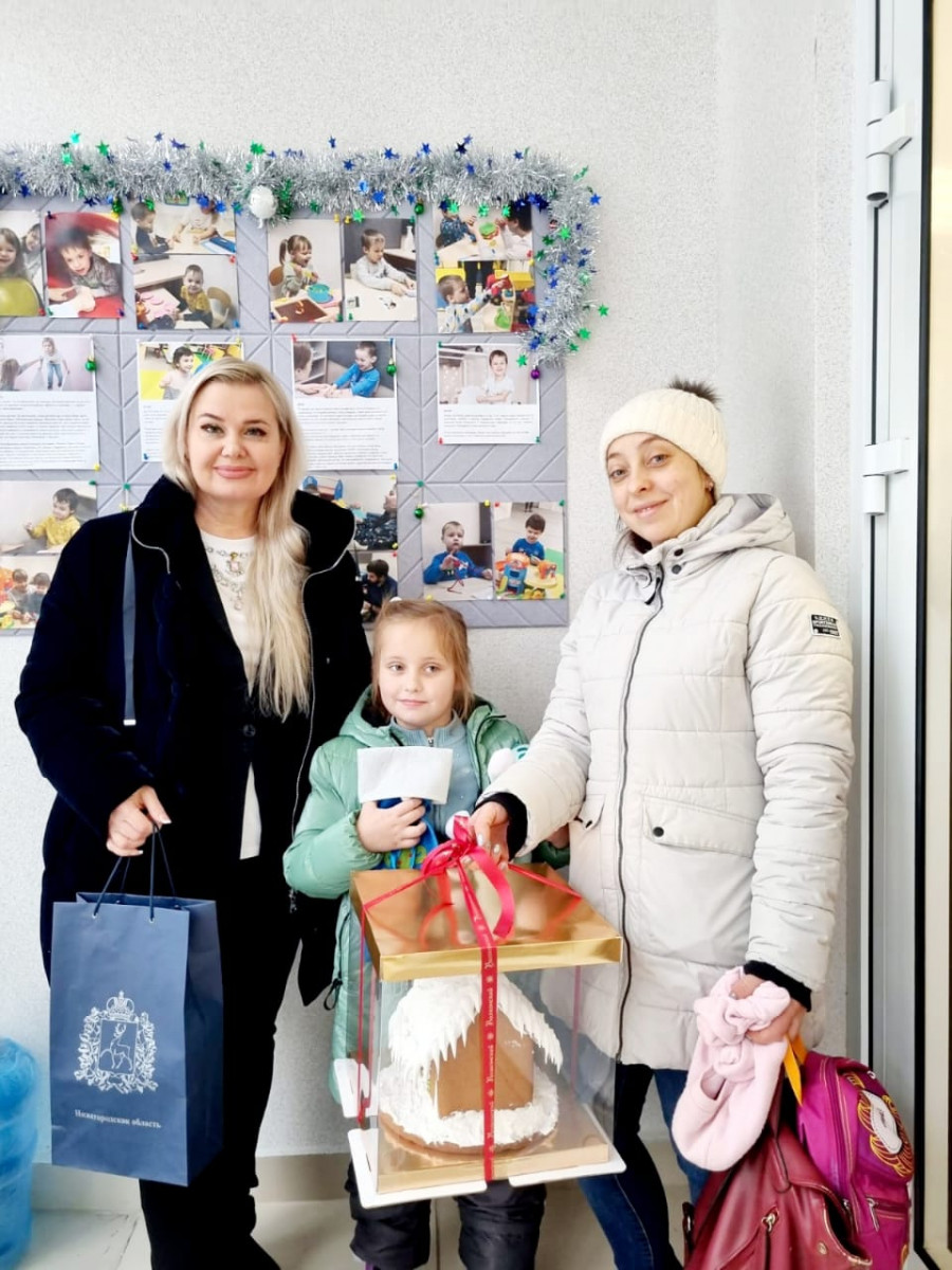 Гусева приняла участие в благотворительной акции «Елка желаний»