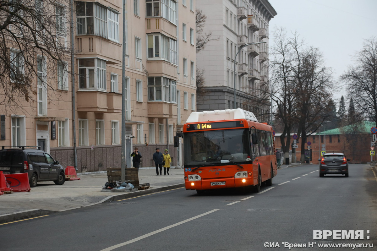 Движение четырех маршрутов затруднено на улице Гороховецкой в Нижнем Новгороде