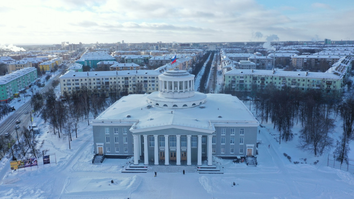 Смольнинский центр вольво