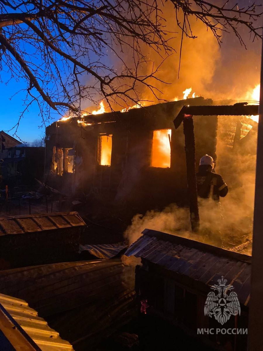 Дом с баней сгорели в садовом товариществе «Зефс» в Нижнем Новгороде |  Информационное агентство «Время Н»