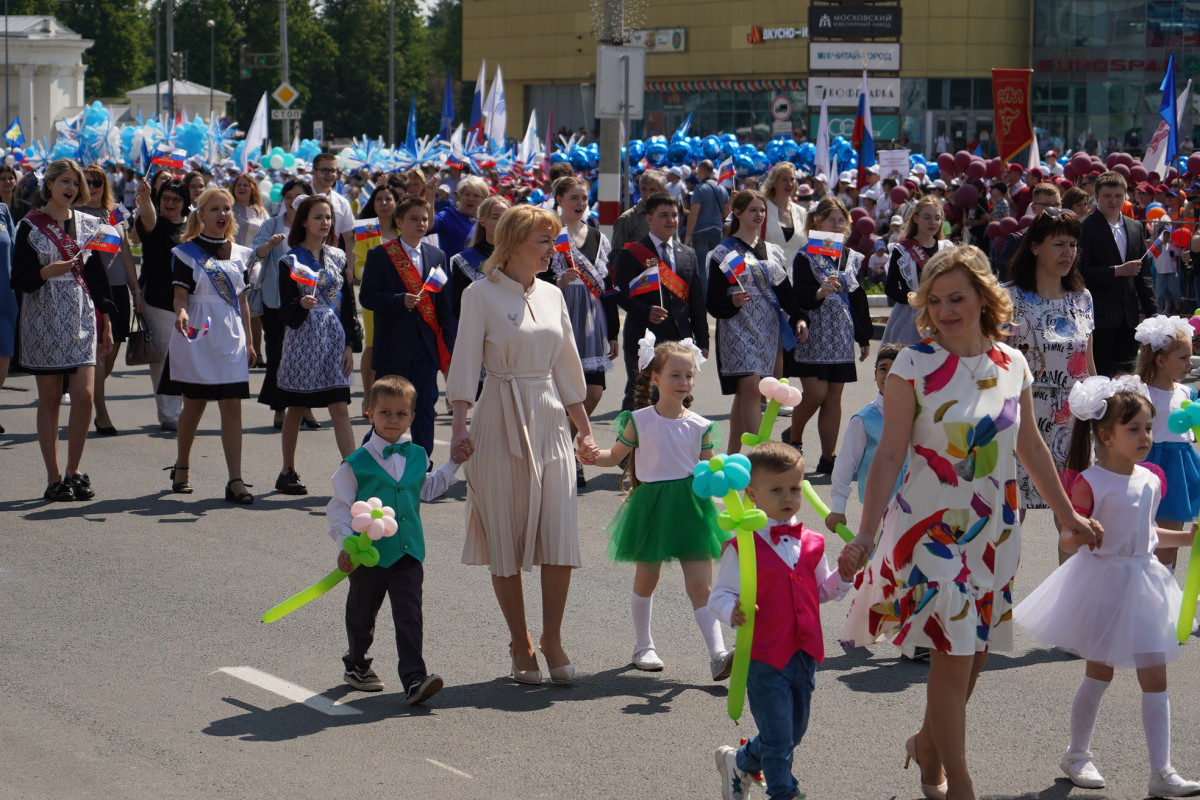 День города в Дзержинске открылся праздничным парадом