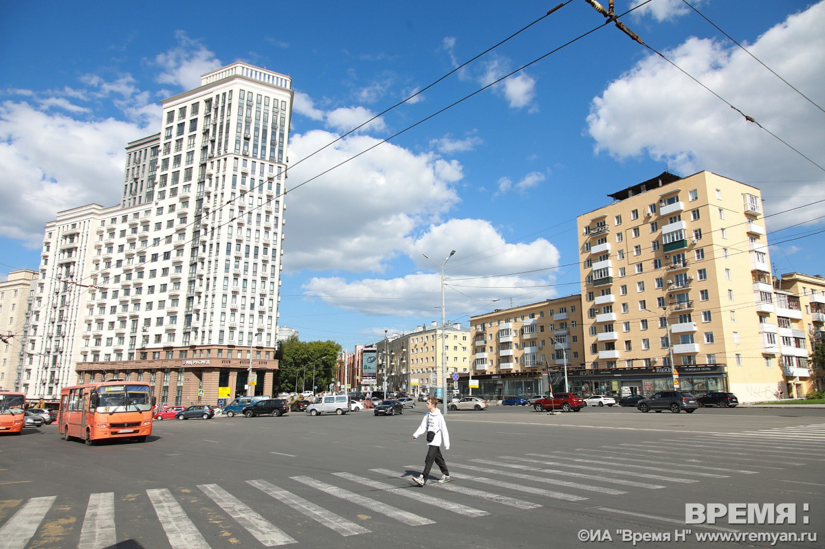 Мобильные комплексы начнут фиксировать нарушения около площади Свободы