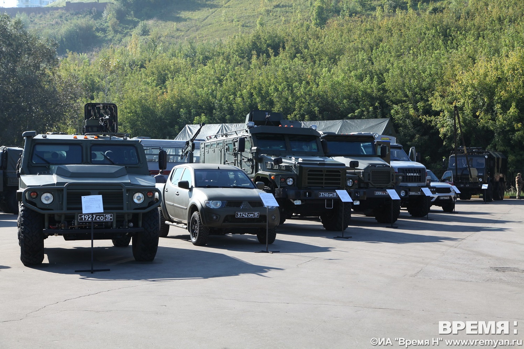 военные машины в нижнем новгороде (98) фото