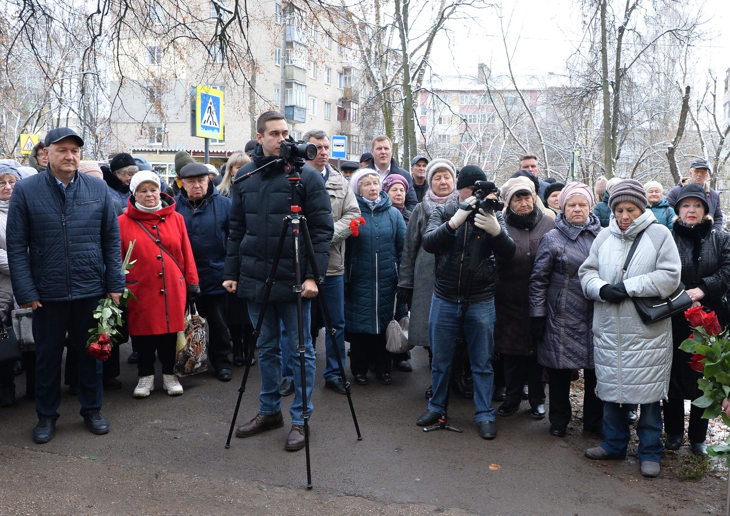 Мемориальную доску с изображением первого гендиректора АПЗ установили в  Арзамасе | Информационное агентство «Время Н»