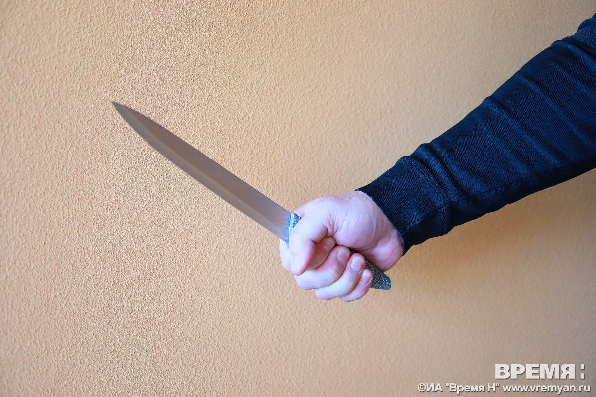 Мужчина напал на супругу и её начальника с ножом в Арзамасе