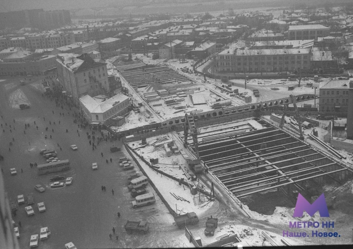 Опубликовано архивное фото площади Революции в Нижнем Новгороде