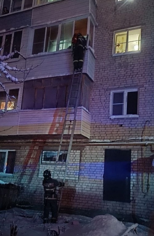 Два человека погибло на пожаре в Павлове 14 января