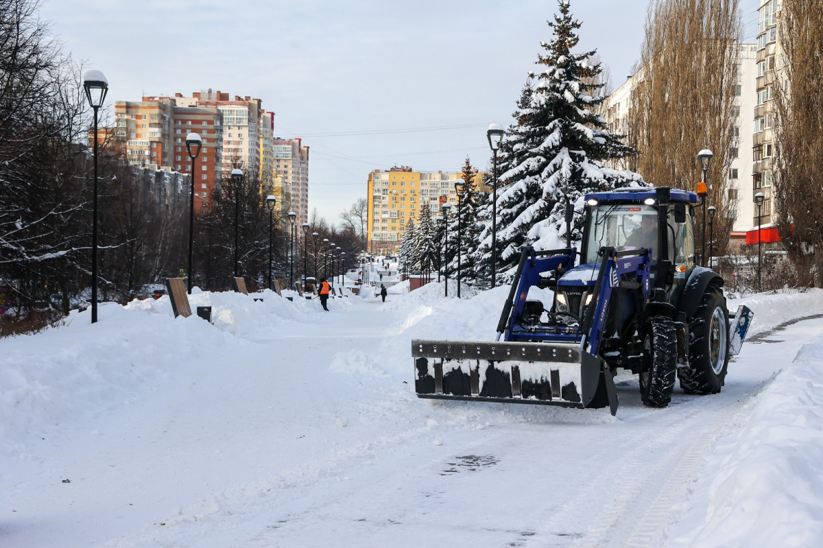 Более 12 тысяч кубометров снега было вывезено из Советского района с  пятницы | 23.01.2024 | Нижний Новгород - БезФормата