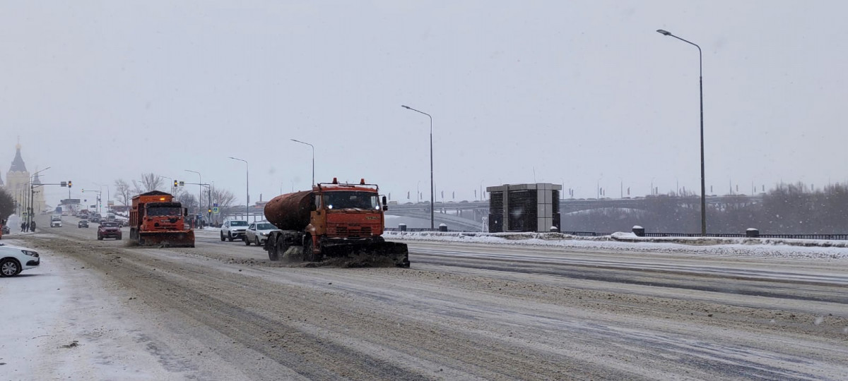 Нижегородские коммунальщики работают в усиленном режиме из-за снегопада