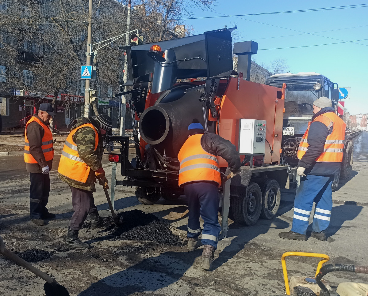 Каждый район Нижнего Новгорода пополнили новые рециклеры для оперативного ямочного  ремонта | Информационное агентство «Время Н»