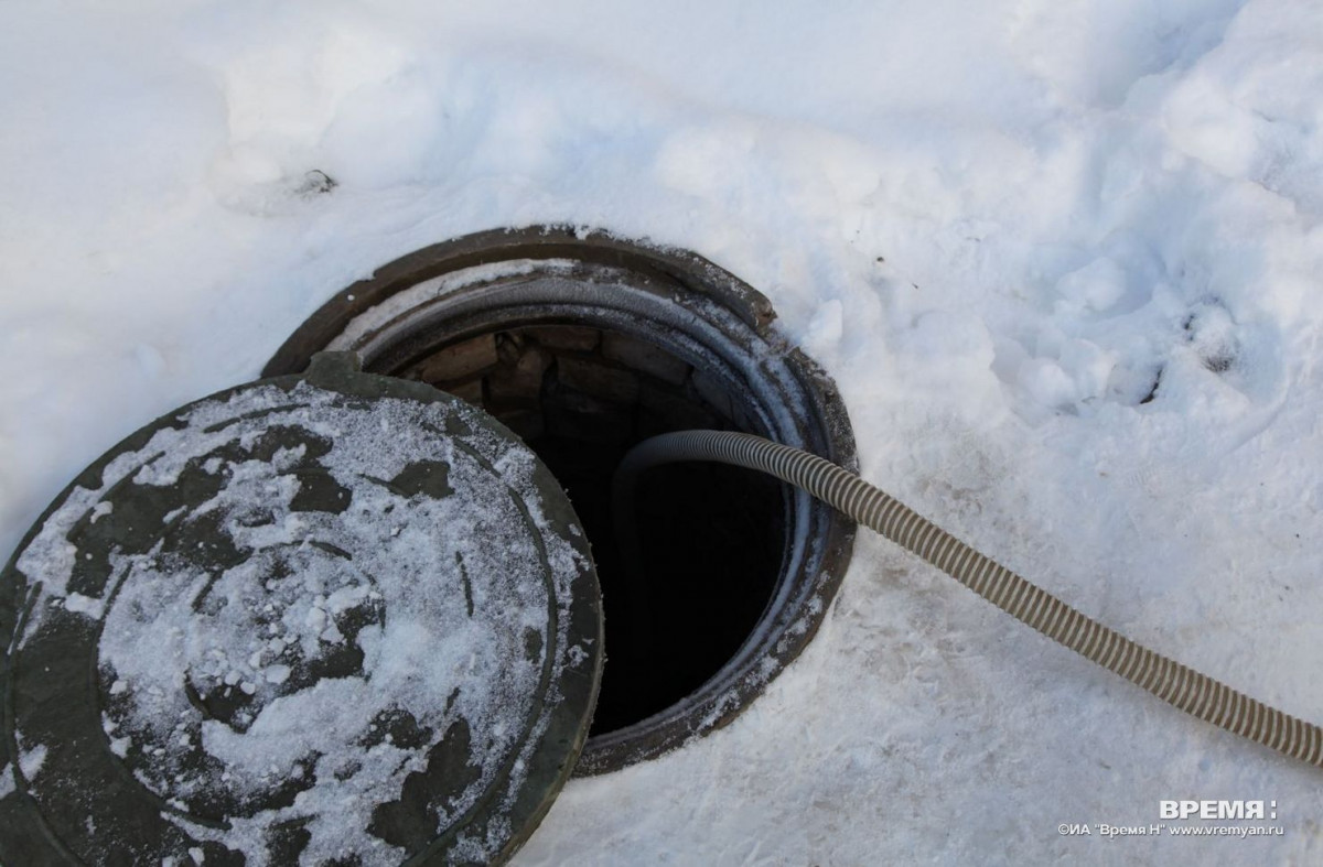 Нижегородцы пожаловались на неприятный запах от городской канализации