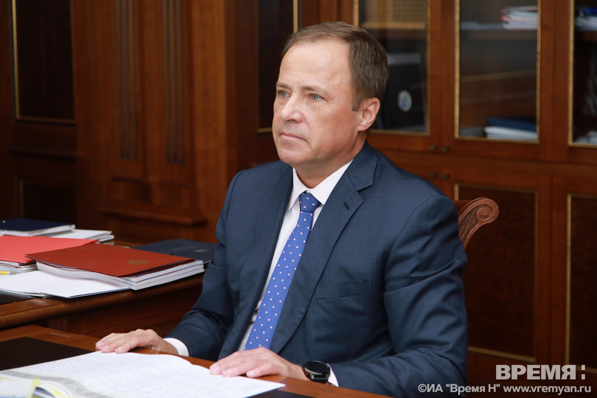 Полномочный представитель Президента РФ в ПФО Игорь Комаров отмечает юбилей
