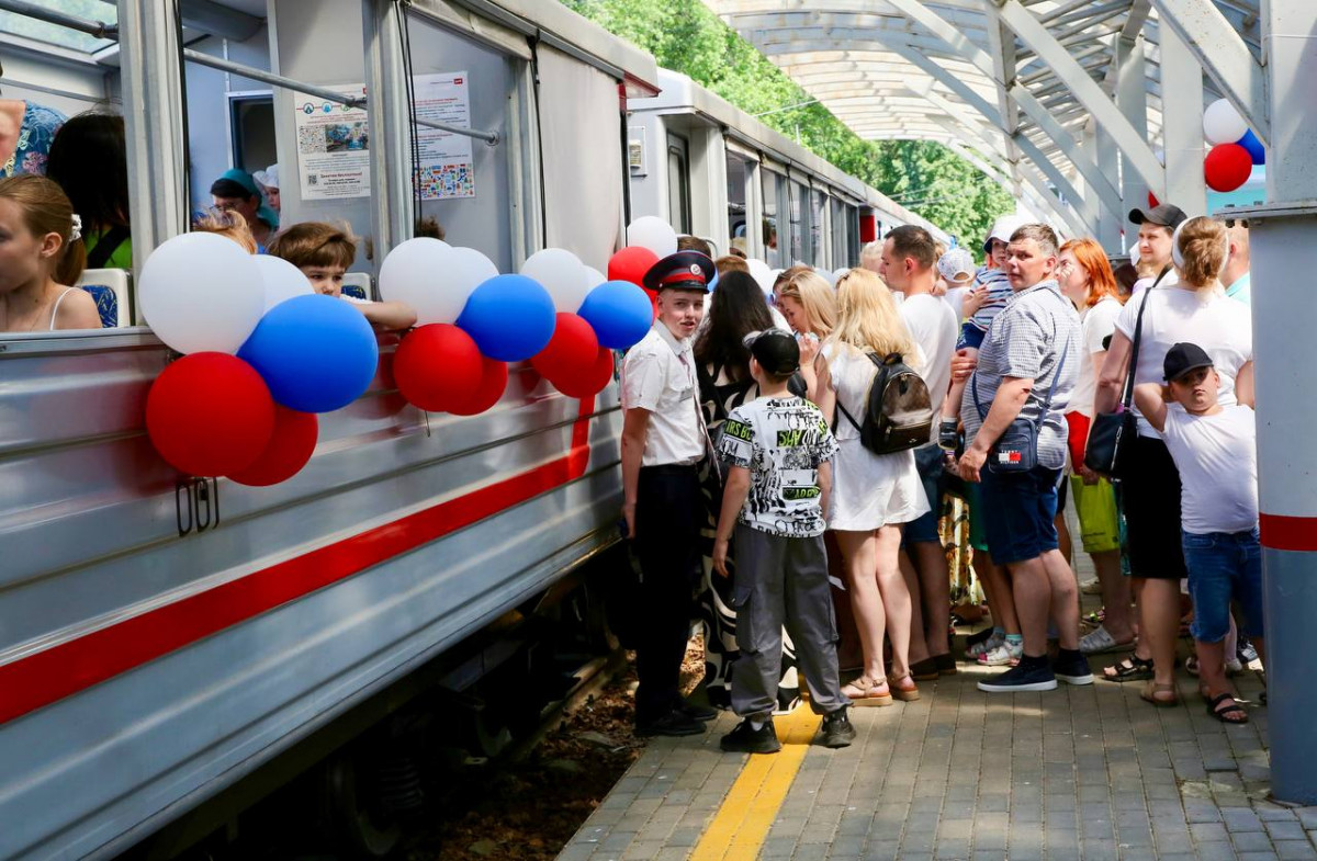 Движение поездов открылось на ДЖД в Нижнем Новгороде и Казани | 03.06.2024  | Нижний Новгород - БезФормата