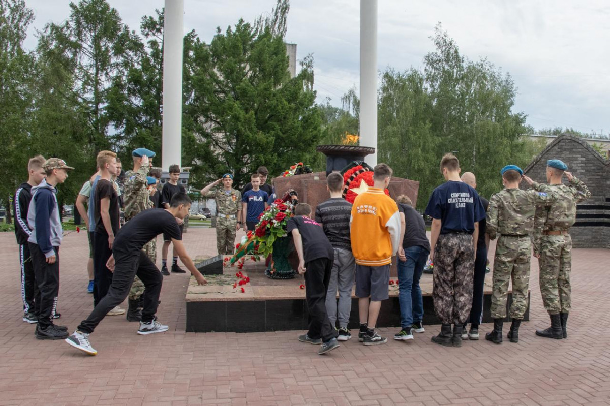 96 нижегородских подростков отправились в лагерь «Хочу стать десантником» |  Информационное агентство «Время Н»