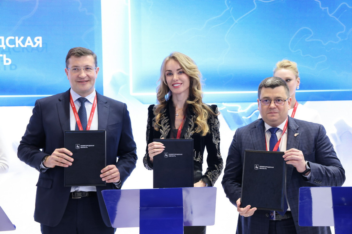 Глеб Никитин подписал на ПМЭФ соглашения о сотрудничестве в сфере импортозамещения