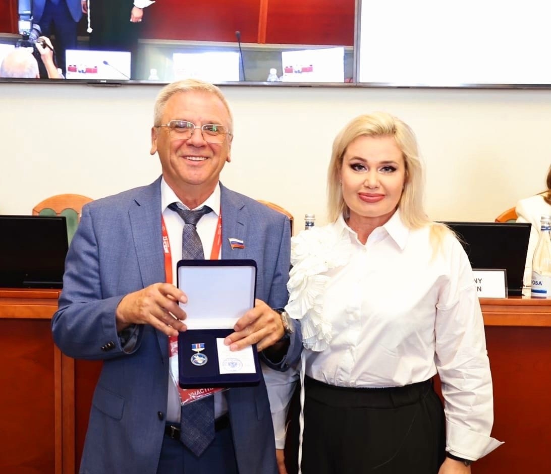 Евгений Люлин награждён медалью за вклад в развитие международного сотрудничества Нижегородской области