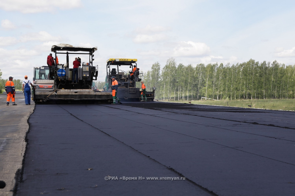 Новые смеси начали применять для ремонта дорог в Нижнем Новгороде