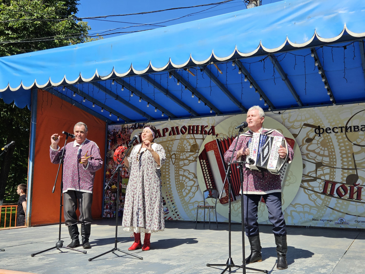 Около 100 гармонистов из разных городов России примут участие в фестивале «Играй, гармошка! Пой, душа!»
