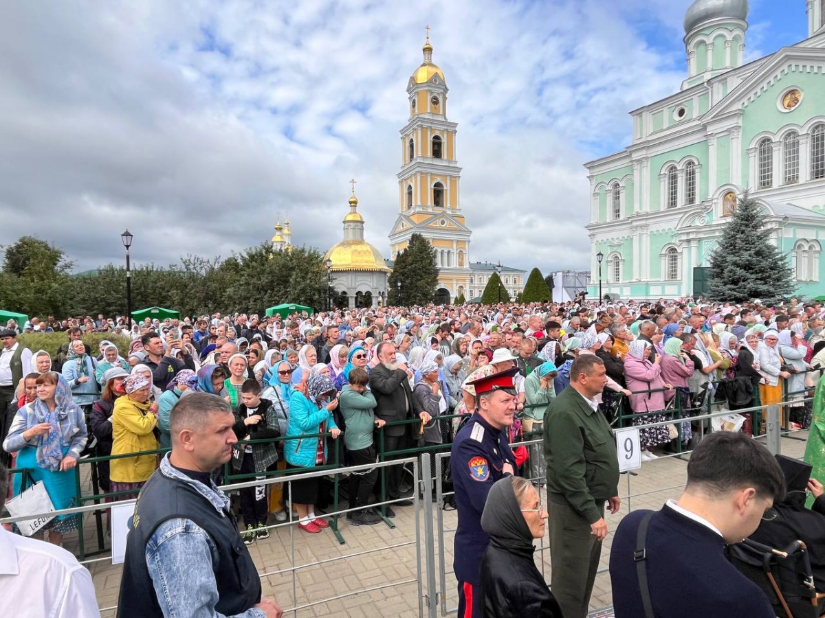 Торжества в честь преподобного Серафима Саровского проходят в Дивееве