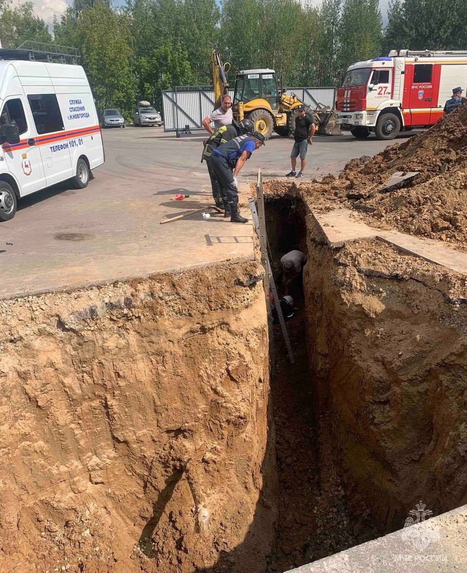 Рабочего завалило землей на нижегородской стройке