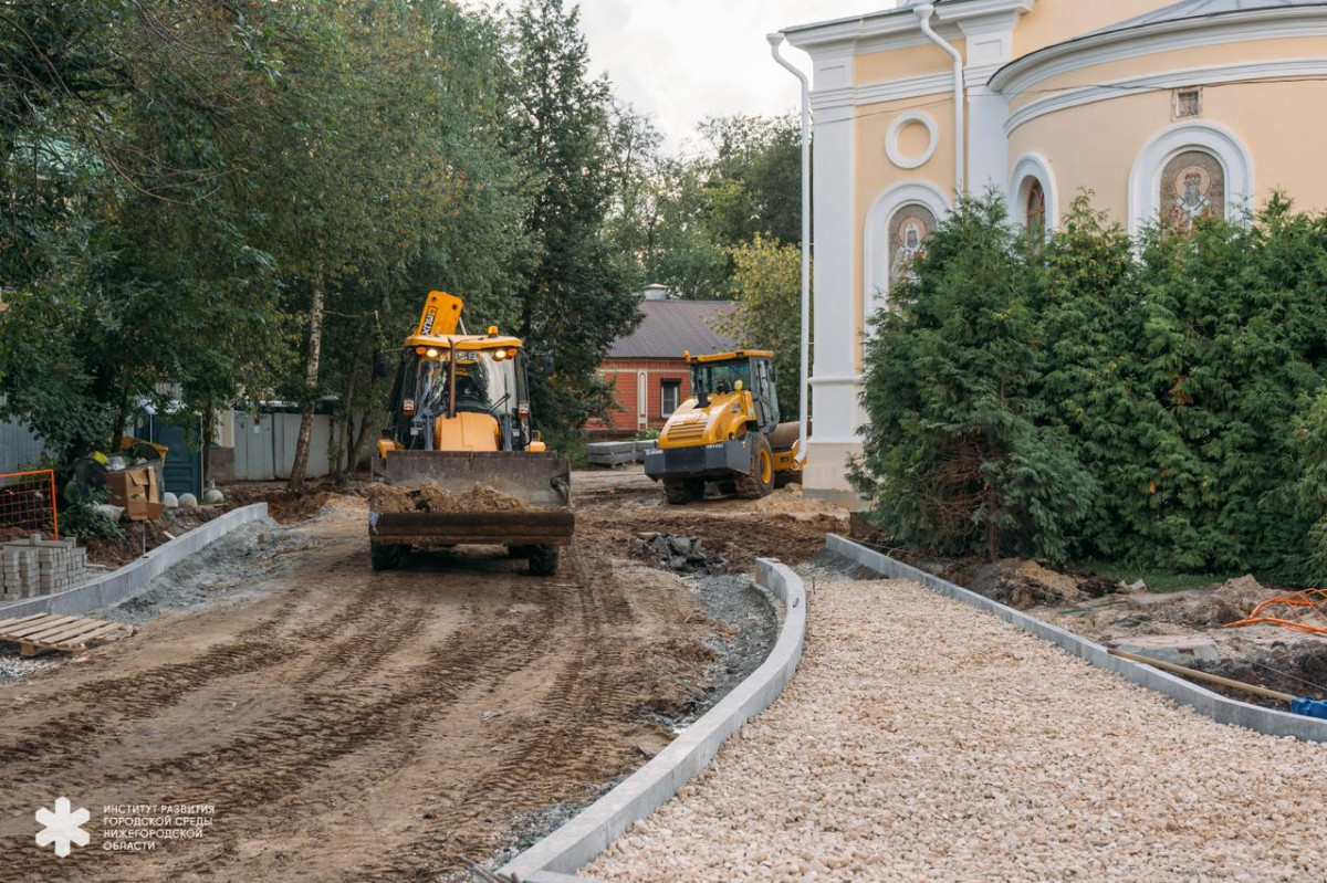 Новые фонари установили в квартале церкви Трех Святителей в Нижнем Новгороде