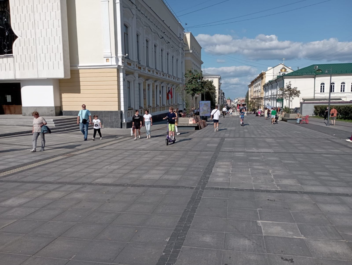 Ограничение движения транспорта рядом с театром кукол на Большой Покровской сняли раньше сроков